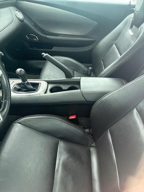 Used 2015 Chevrolet Camaro SS RWD image 12