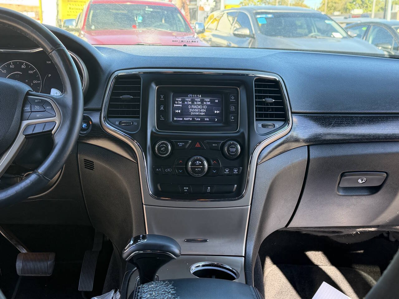 Used 2014 Jeep Grand Cherokee Laredo w/ Quick Order Package 23E AWD/4WD image 11
