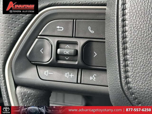 Used 2026 Toyota 4Runner SR5 RWD image 23