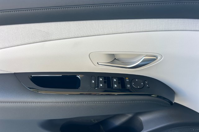 New 2026 Hyundai Tucson Limited AWD/4WD image 10