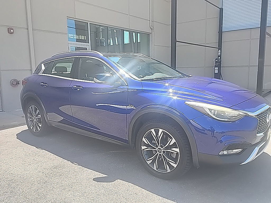 Used 2018 INFINITI QX30 Premium w/ Navigation Package