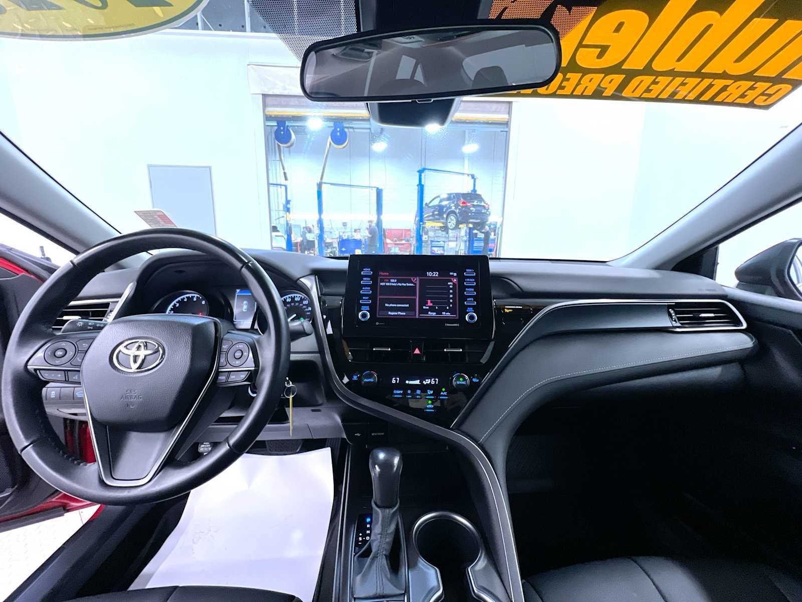 Used 2023 Toyota Camry SE w/ Blackout Package (TMS) FWD image 23