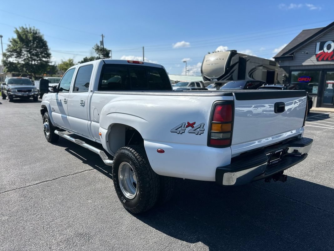Used 2006 Chevrolet Silverado 3500 LT w/ Heavy-Duty Power Package AWD/4WD image 3