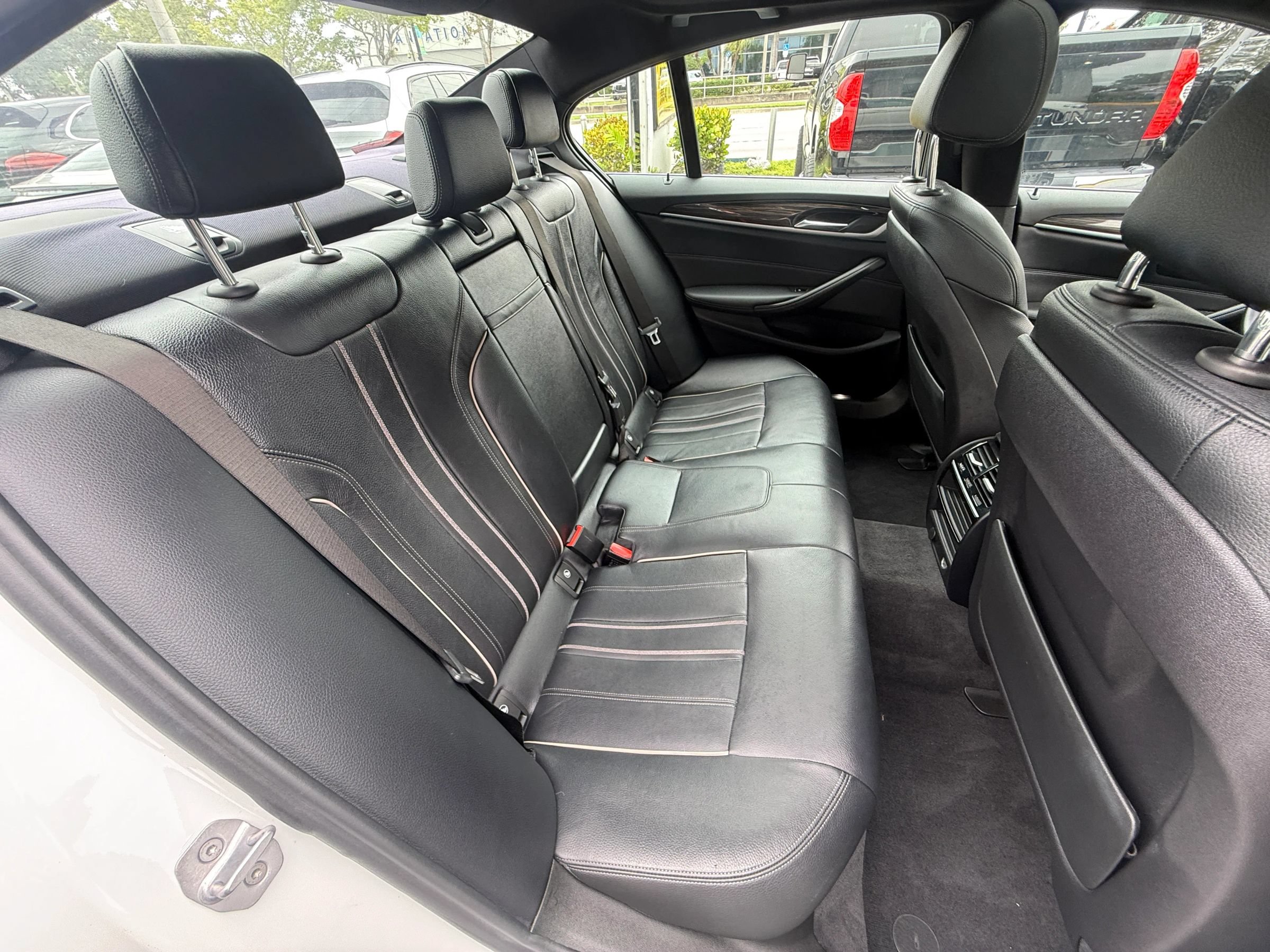 Used 2019 BMW 530i w/ Convenience Package RWD image 26
