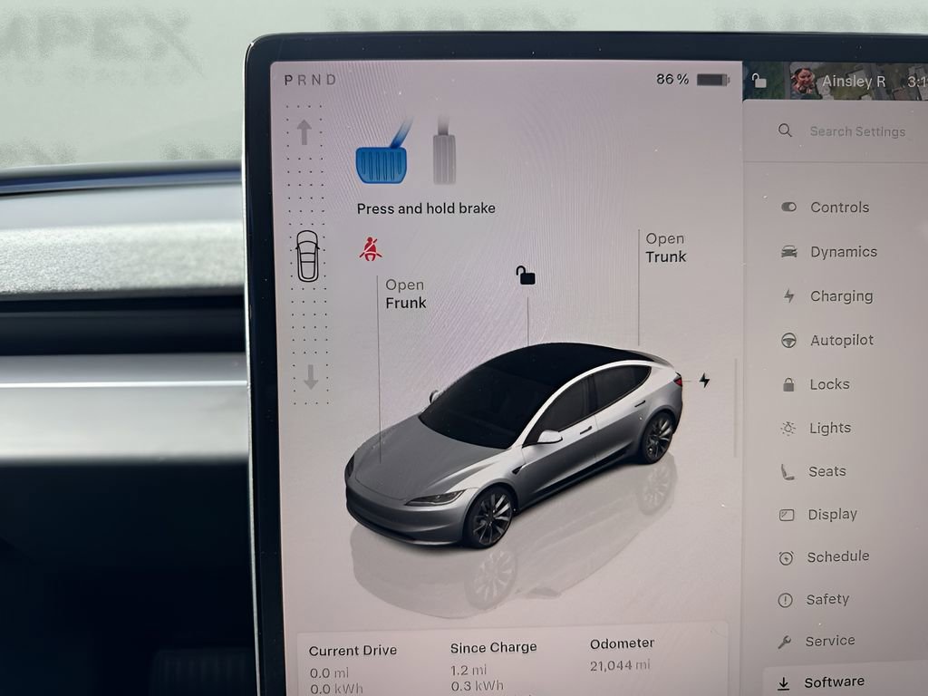 Used 2024 Tesla Model 3 Standard Range RWD image 26