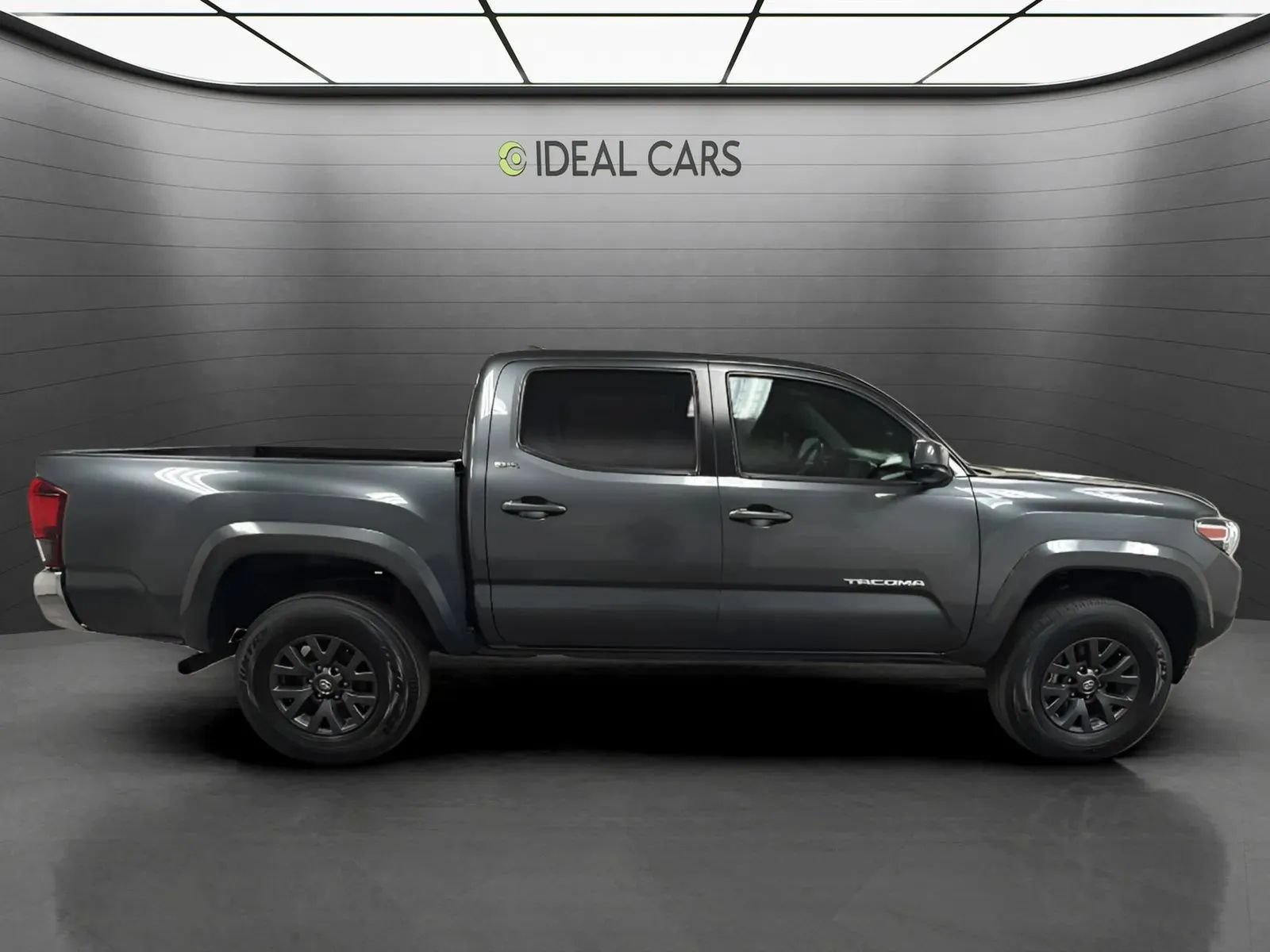 Used 2023 Toyota Tacoma SR5 RWD image 4