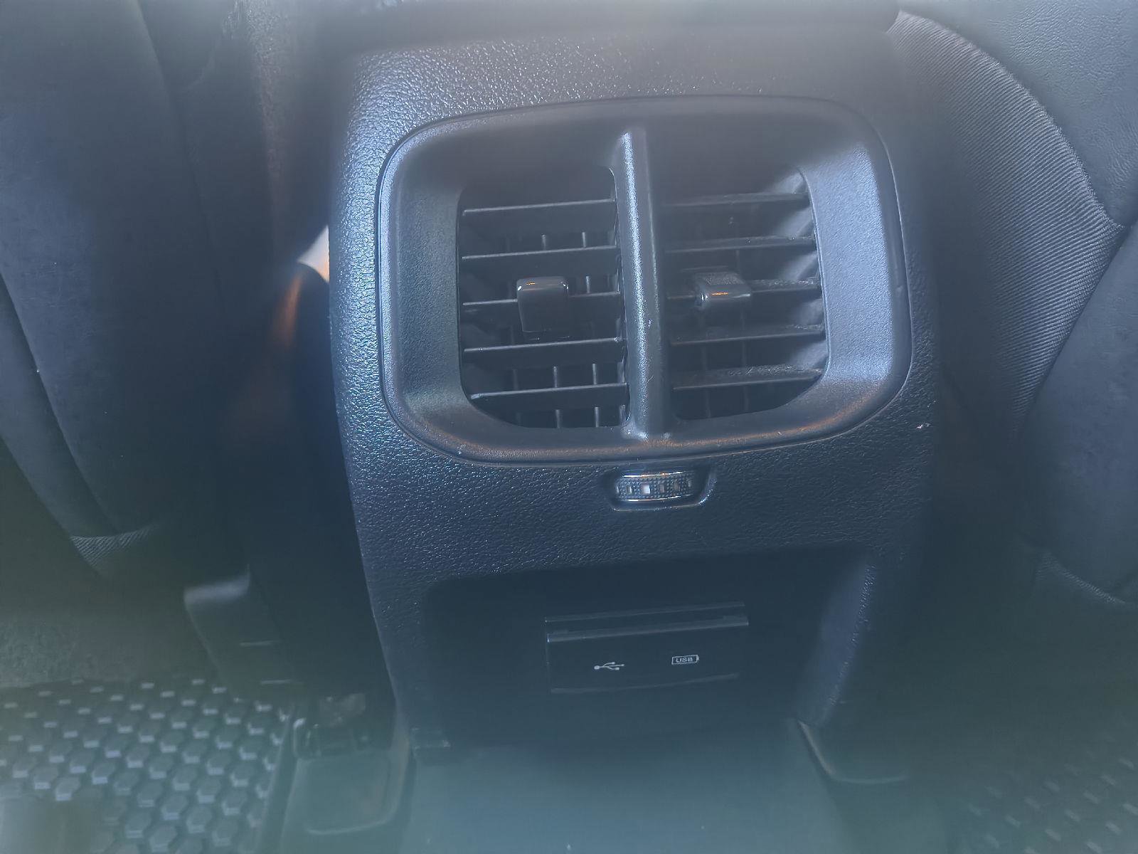 Used 2020 Jeep Cherokee Latitude Plus image 35