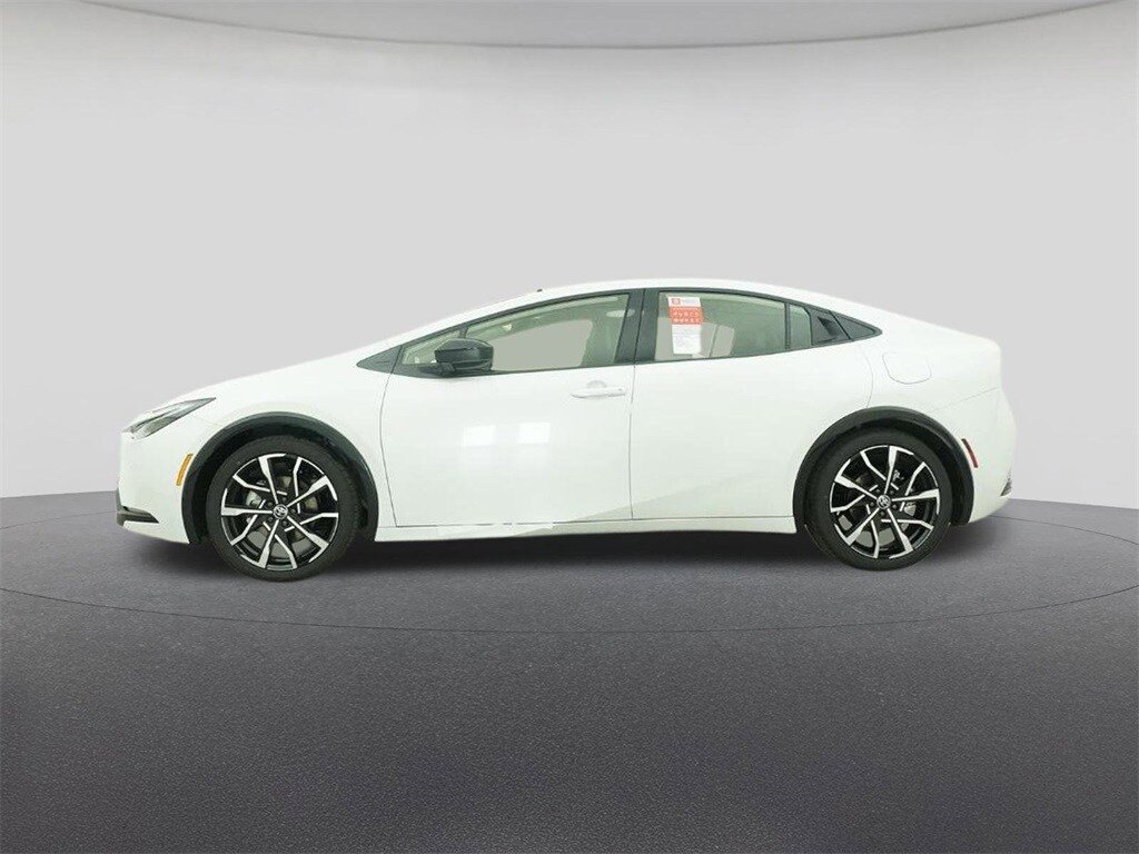 New 2026 Toyota Prius Plug-In Hybrid FWD image 19