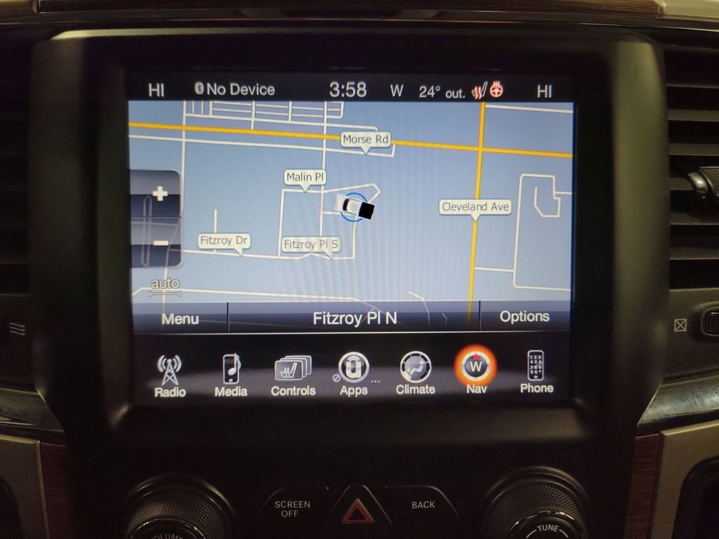 Used 2015 RAM 1500 Laramie w/ Convenience Group image 19