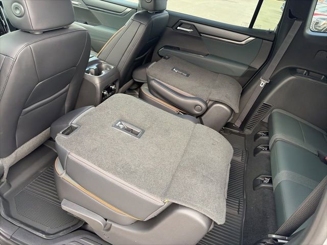 New 2026 GMC Acadia AT4 w/ Luxury Package image 11