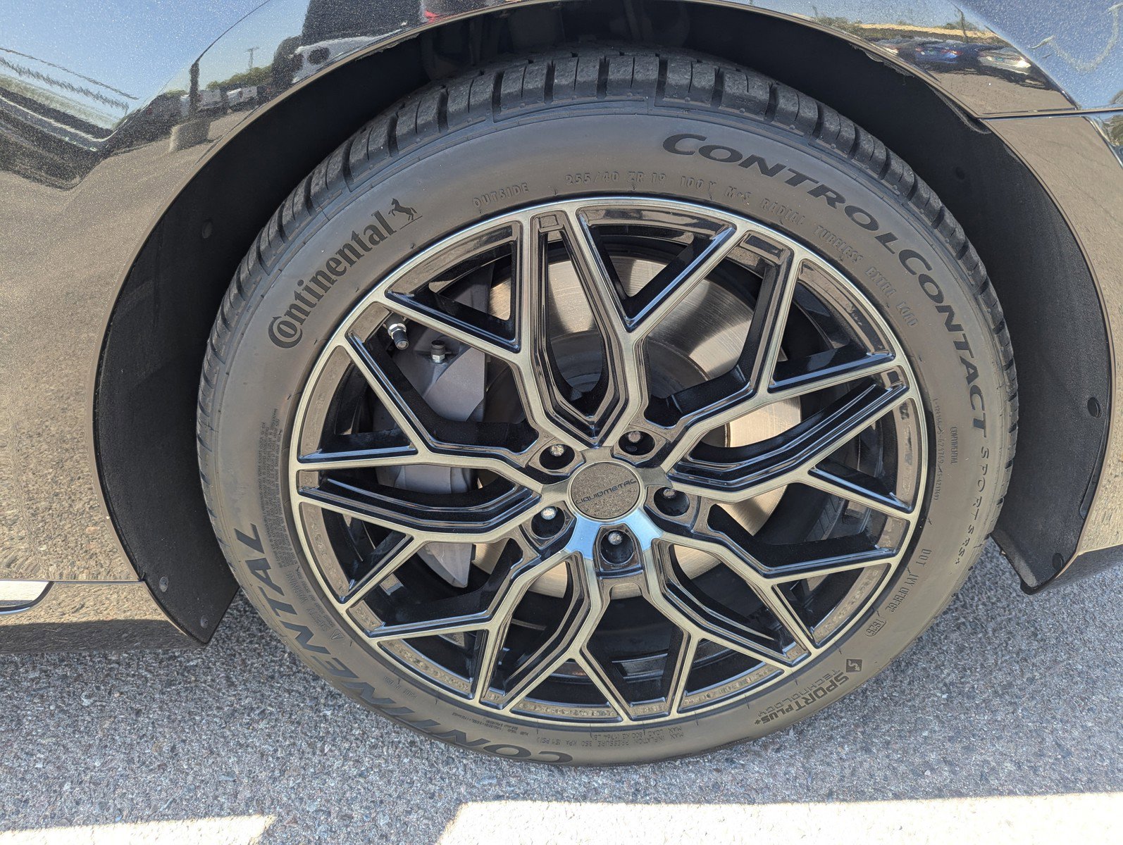 Used 2018 Genesis G90 3.3T Premium image 9