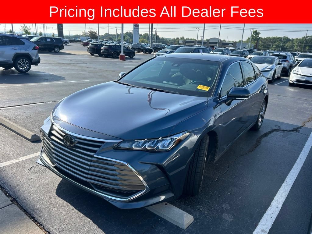 Used 2020 Toyota Avalon XLE FWD image 10