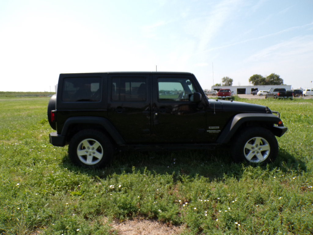 Used 2016 Jeep Wrangler Unlimited Sport w/ Quick Order Package 24S AWD/4WD image 12