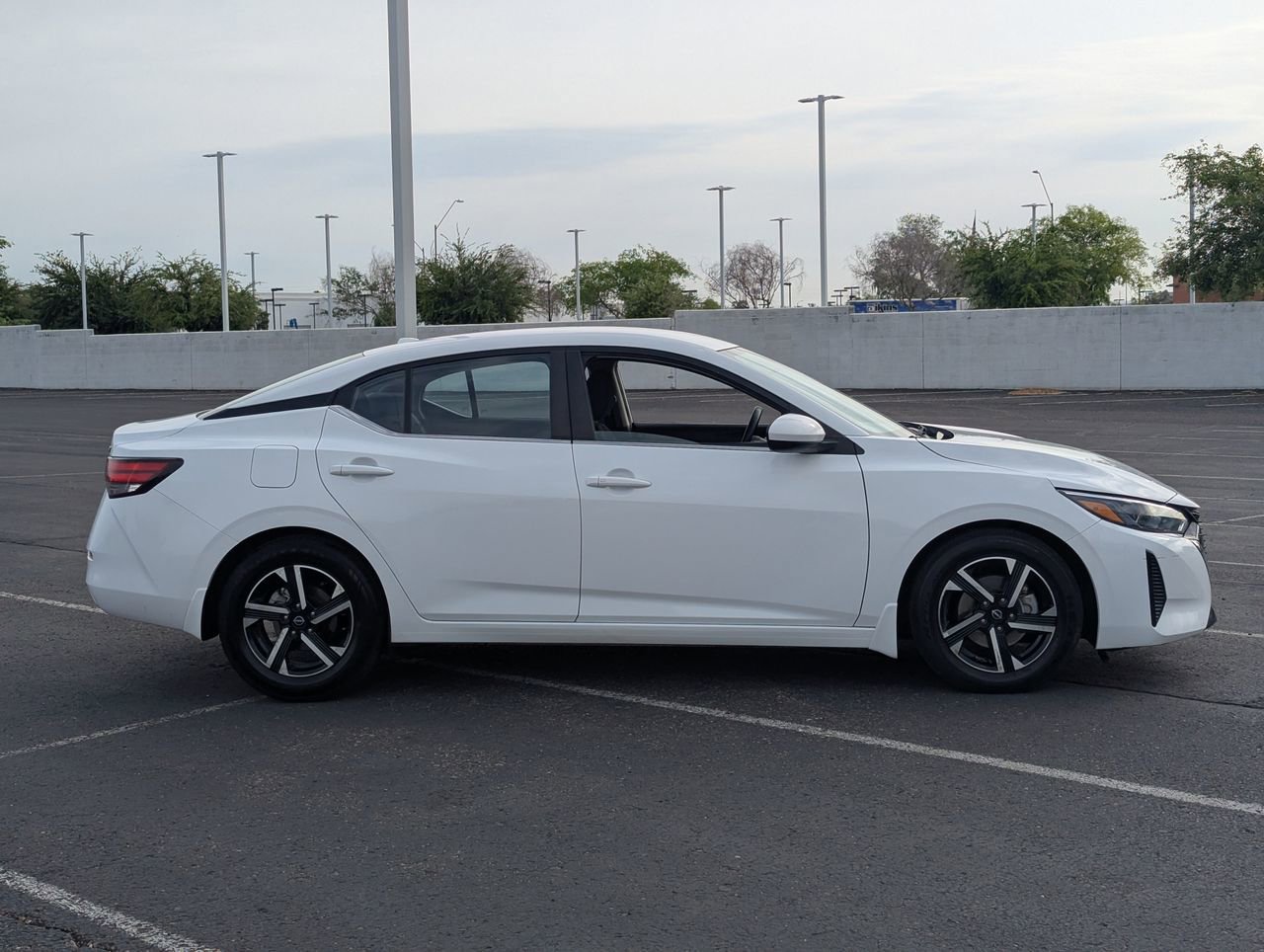 Certified 2024 Nissan Sentra SV image 7