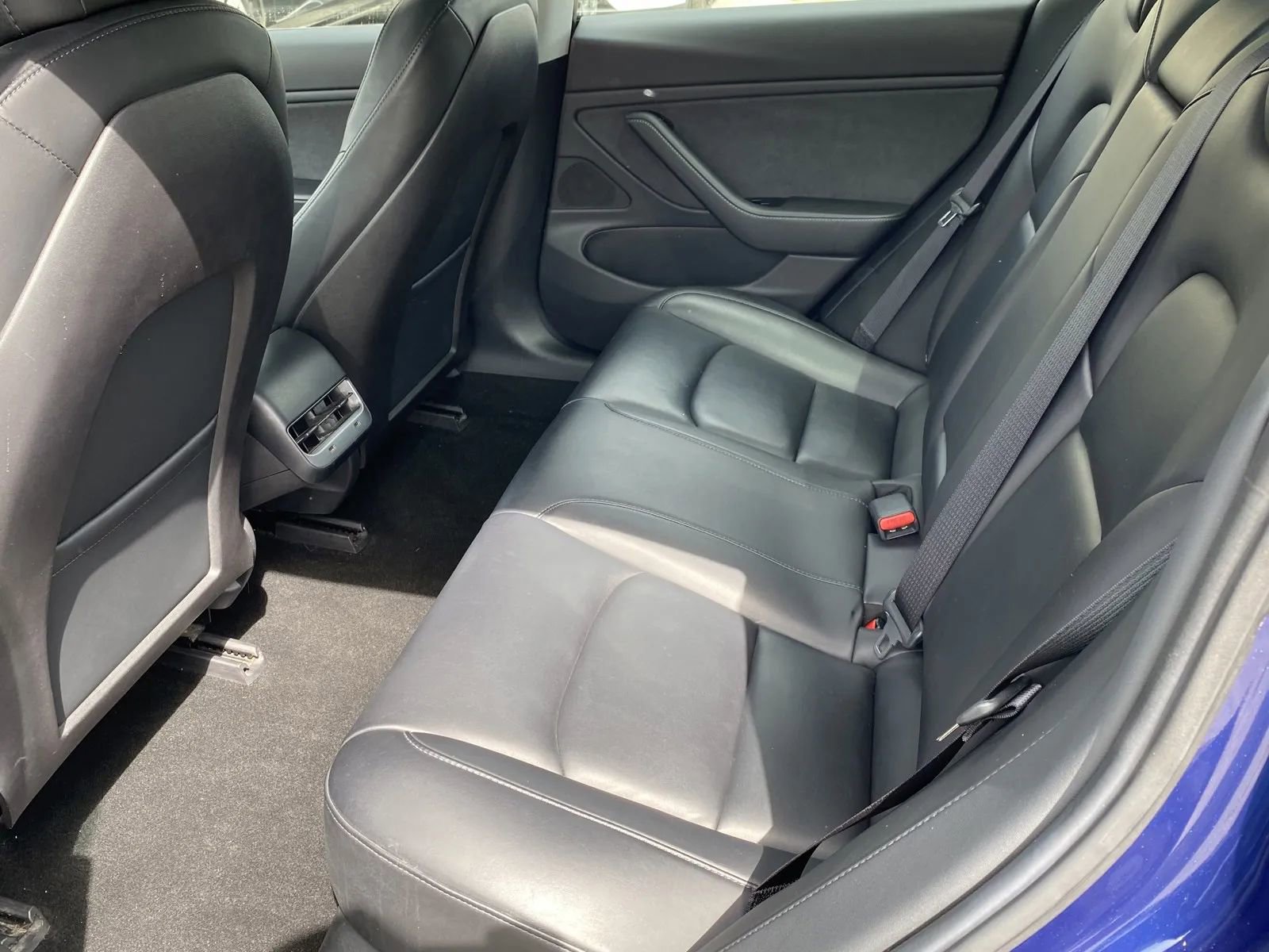 Used 2019 Tesla Model 3 image 9