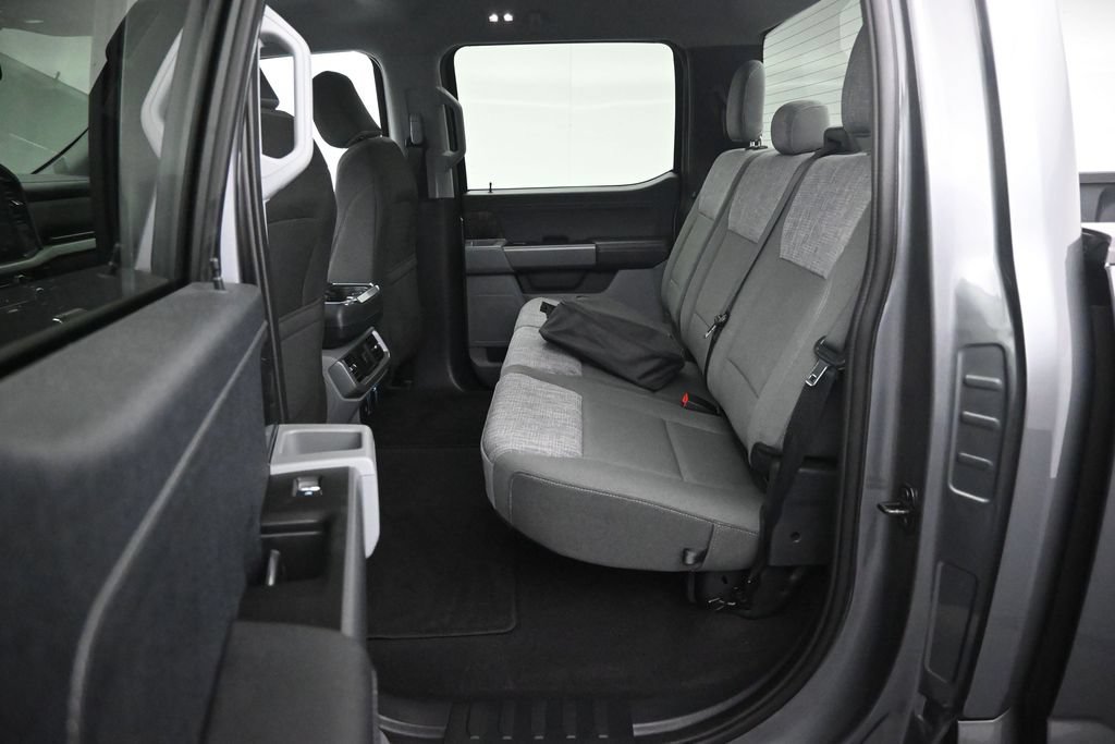 Used 2023 Ford F150 Lightning XLT AWD/4WD image 10