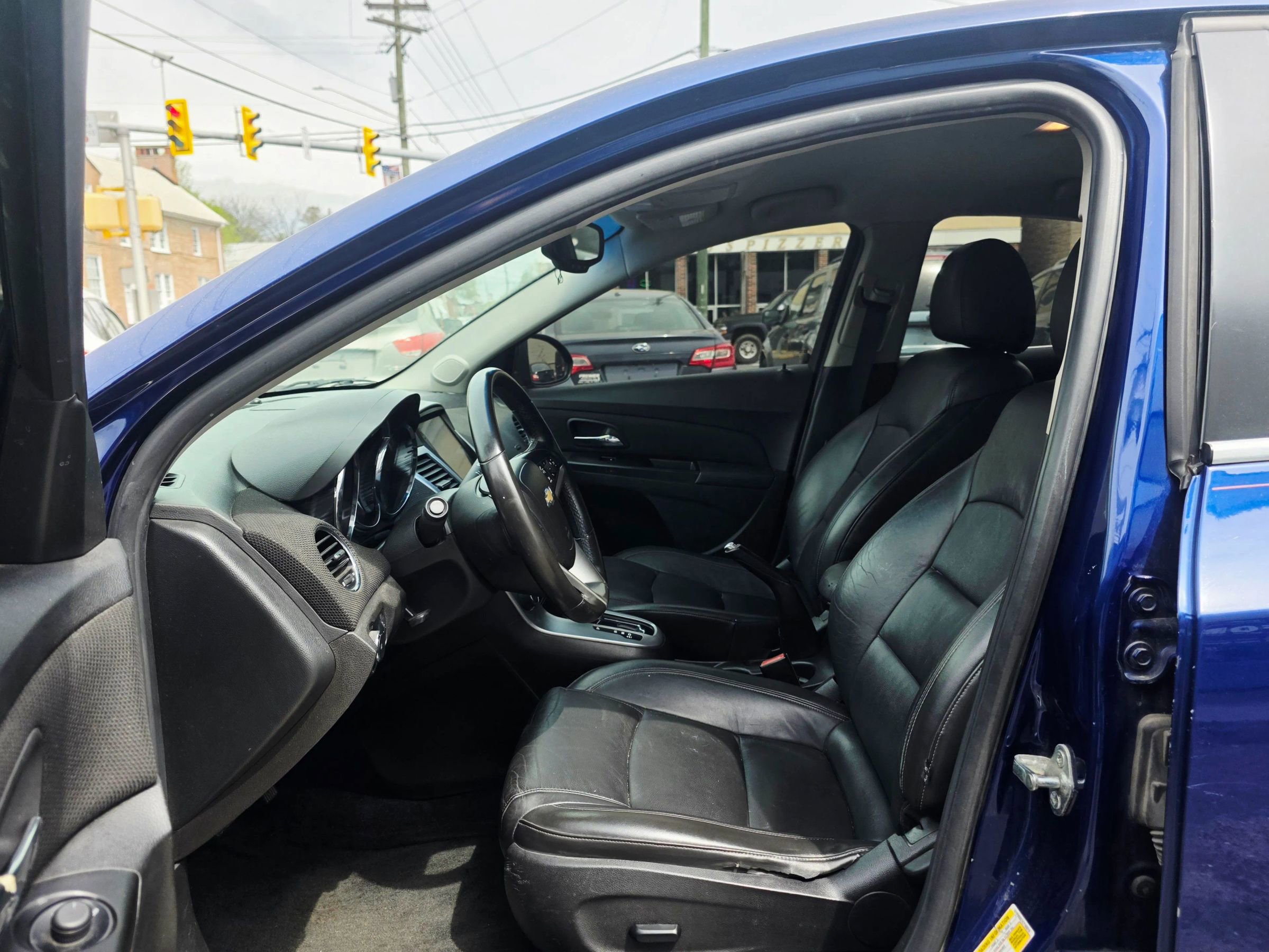 Used 2012 Chevrolet Cruze LTZ FWD image 10