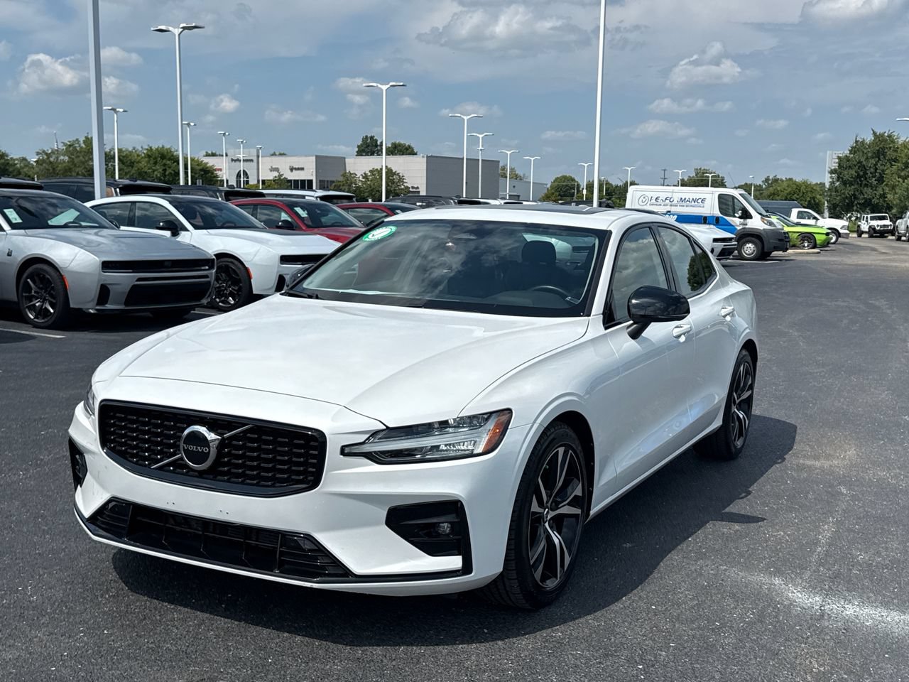 Used 2024 Volvo S60 B5 Core FWD image 7