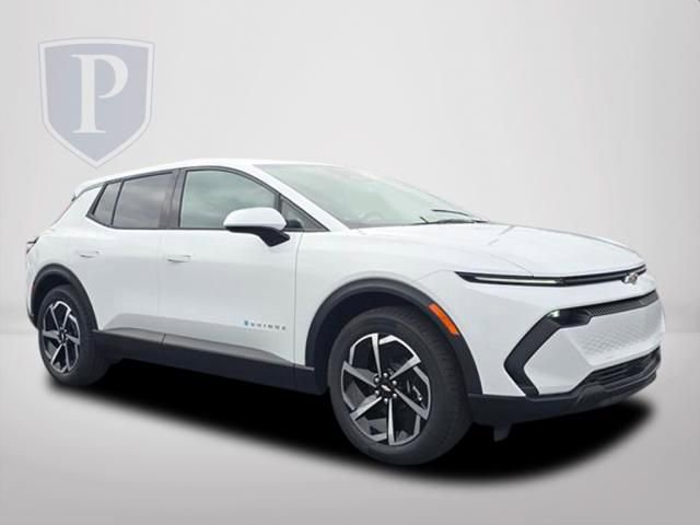 New 2026 Chevrolet Equinox EV LT image 2