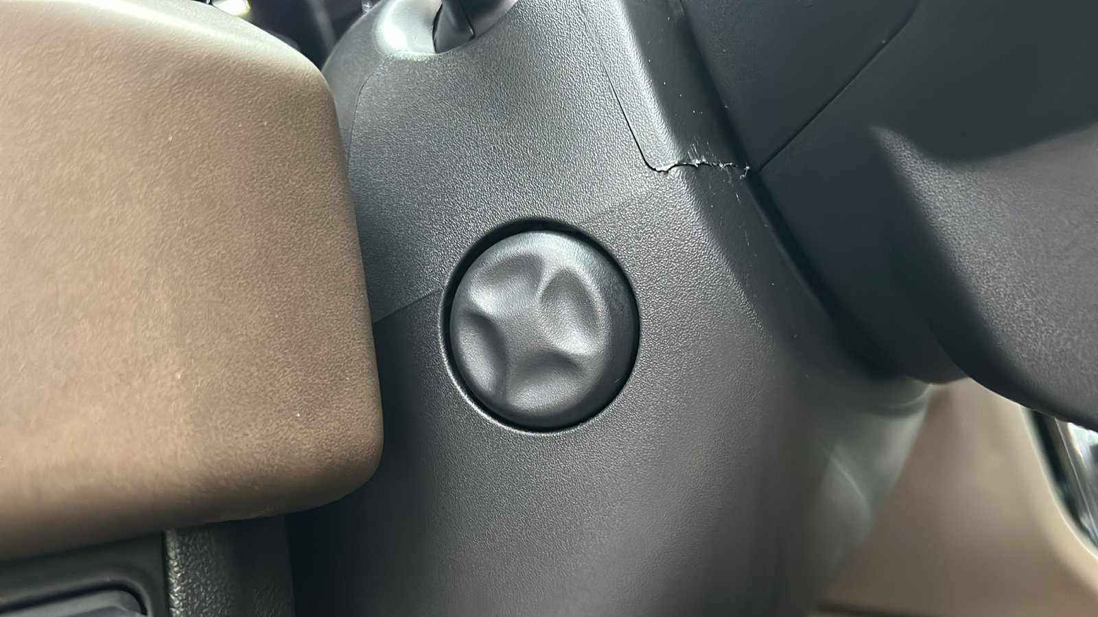 Used 2025 GMC Yukon XL Denali Ultimate image 27