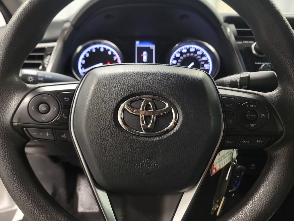 Used 2018 Toyota Camry LE FWD image 20