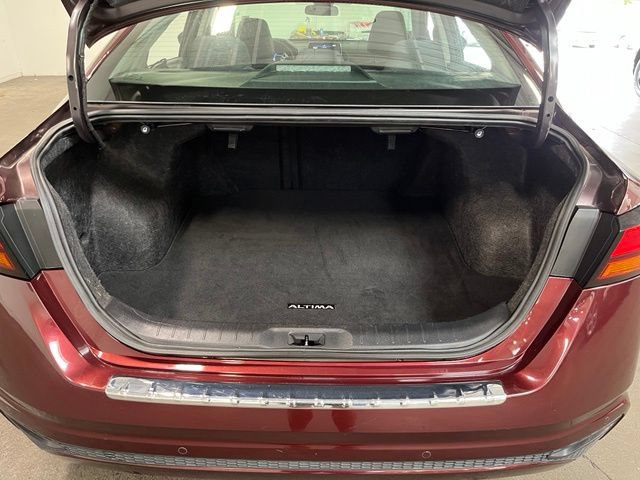 Used 2023 Nissan Altima 2.5 SV FWD image 16