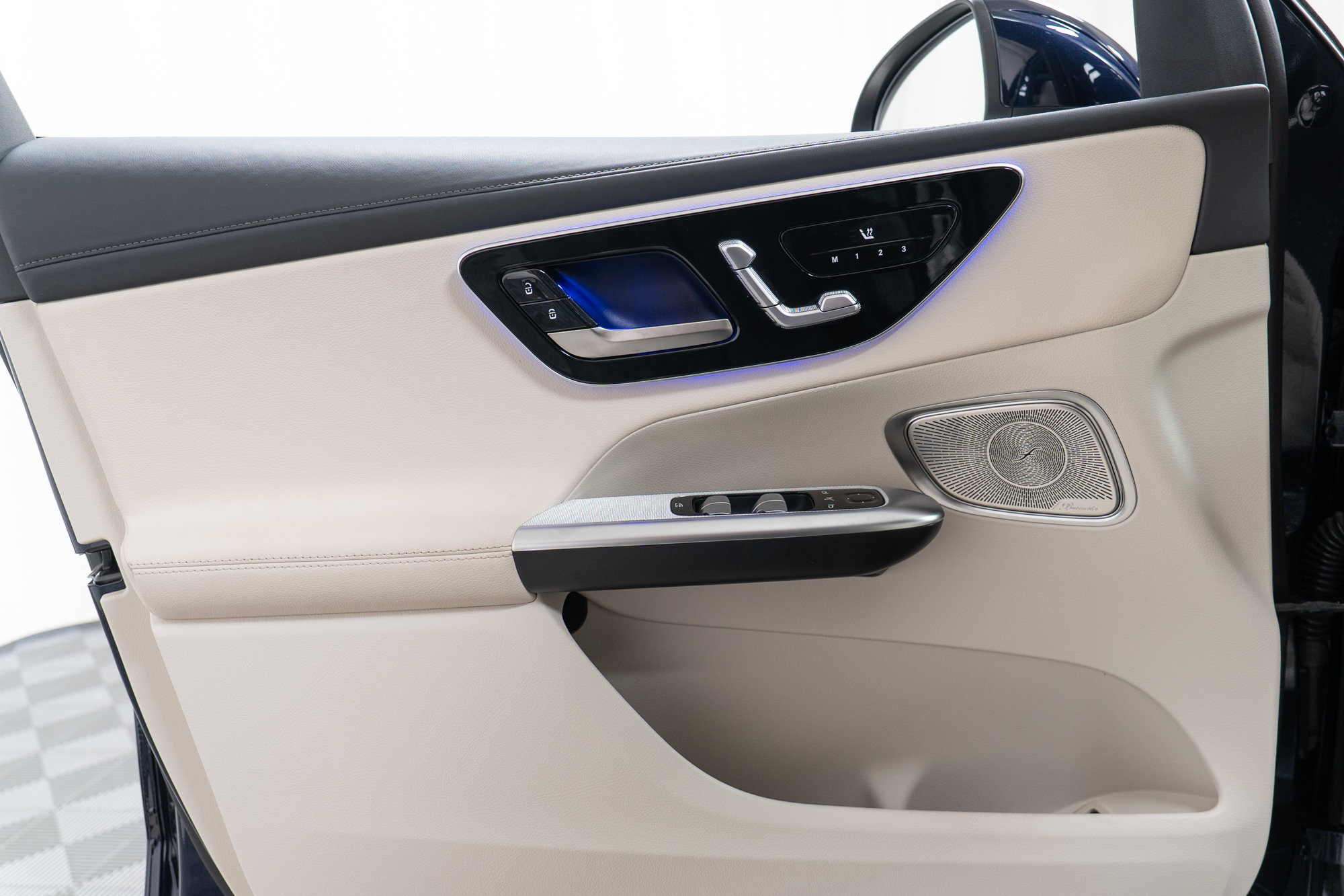 Certified 2024 Mercedes-Benz GLC 300 4MATIC image 11