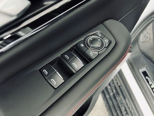 Used 2025 GMC Yukon AT4 Ultimate image 21