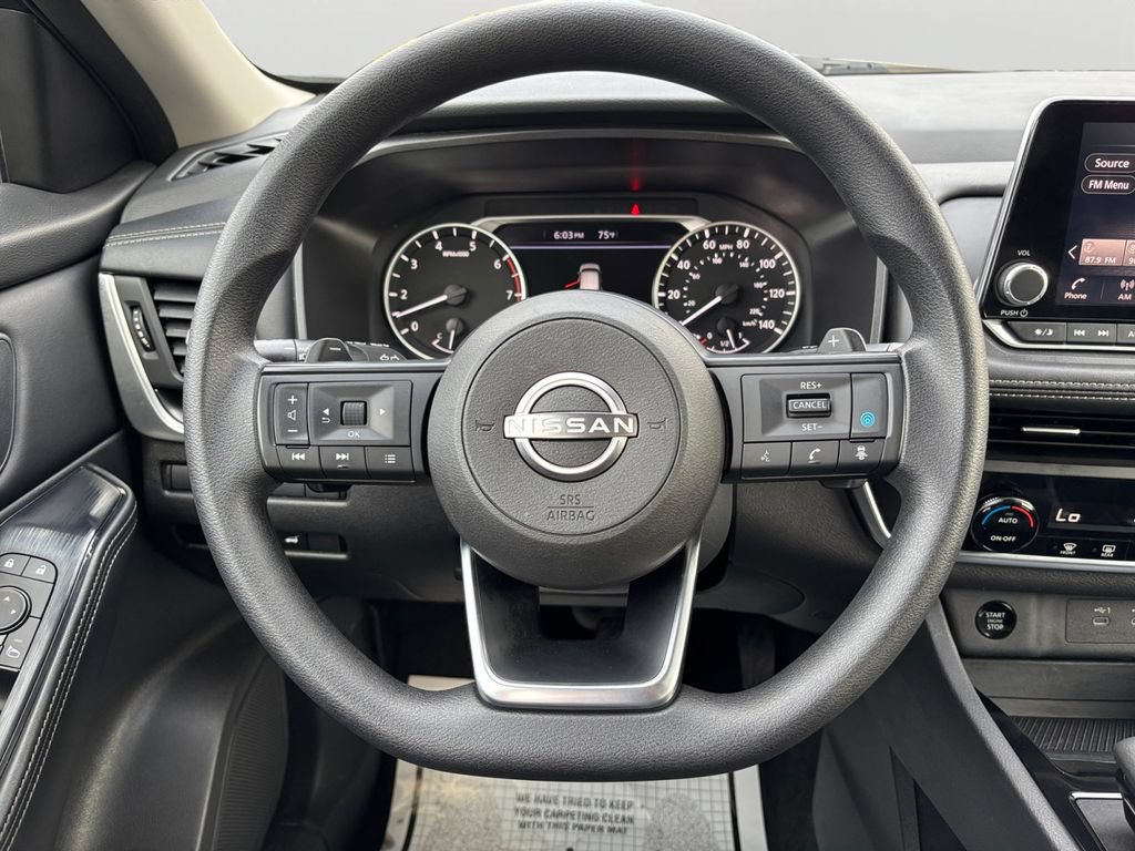 Used 2024 Nissan Rogue SV FWD image 19