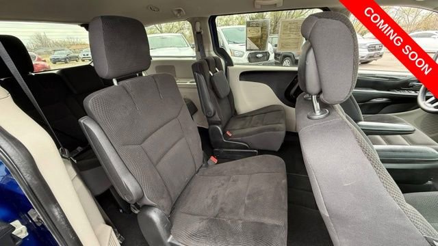 Used 2018 Dodge Grand Caravan SE w/ UConnect Hands-Free Group image 27