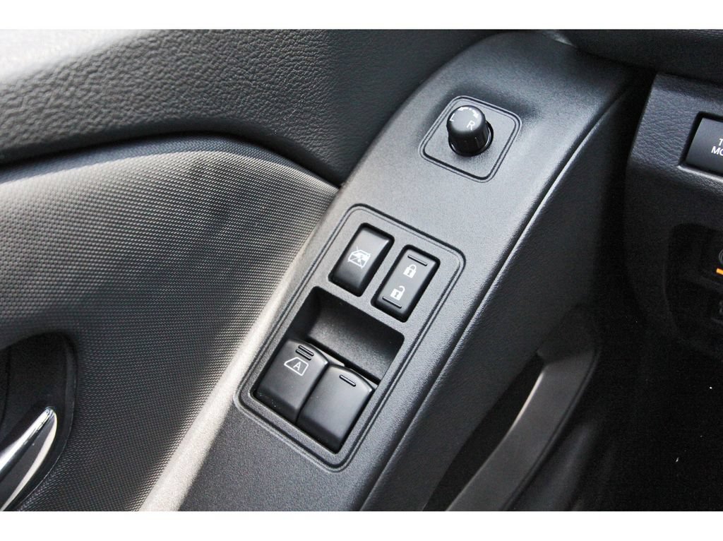 Used 2024 Nissan Frontier SV w/ SV Convenience Package AWD/4WD image 21