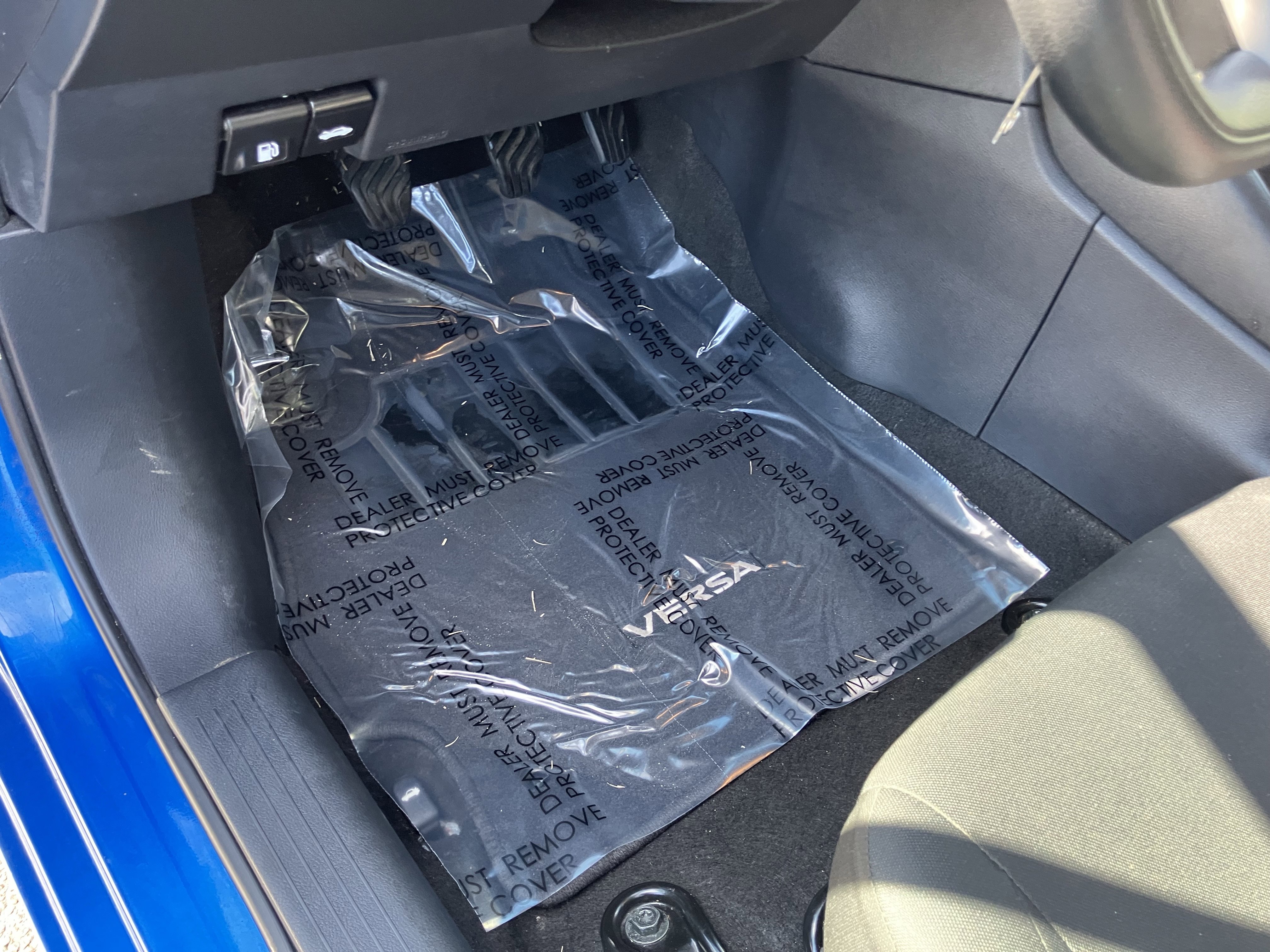 Used 2022 Nissan Versa S image 18