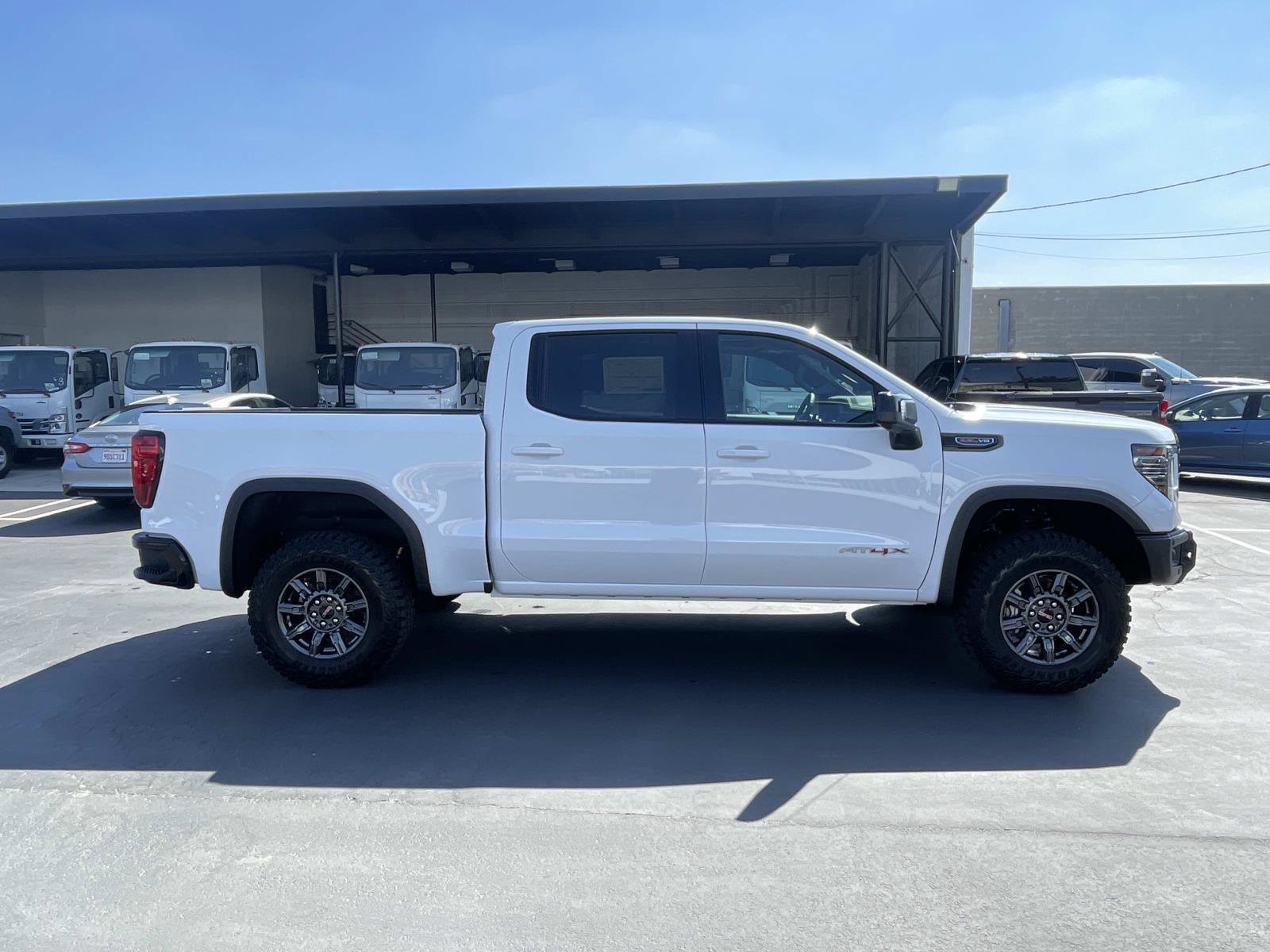 New 2026 GMC Sierra 1500 AT4X image 4