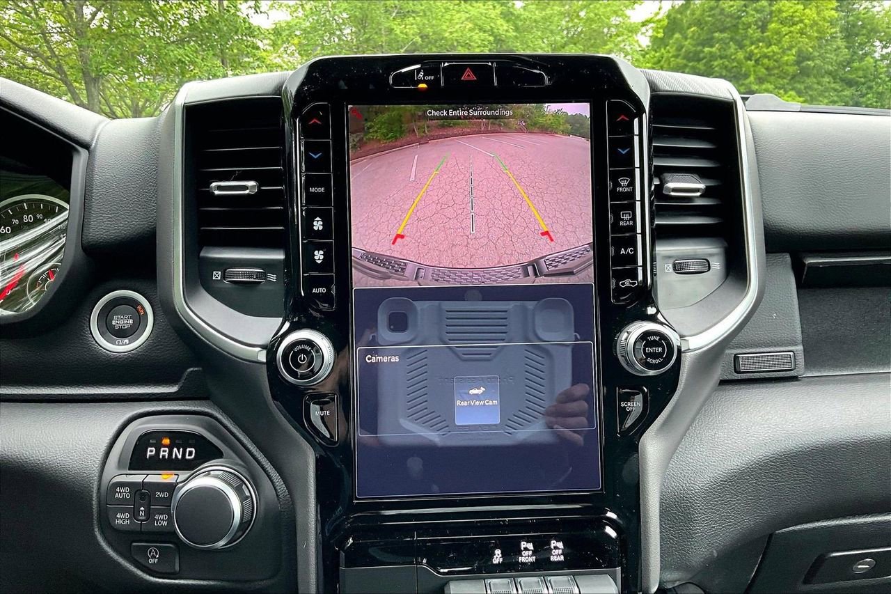 New 2026 RAM 1500 4x4 Crew Cab image 14