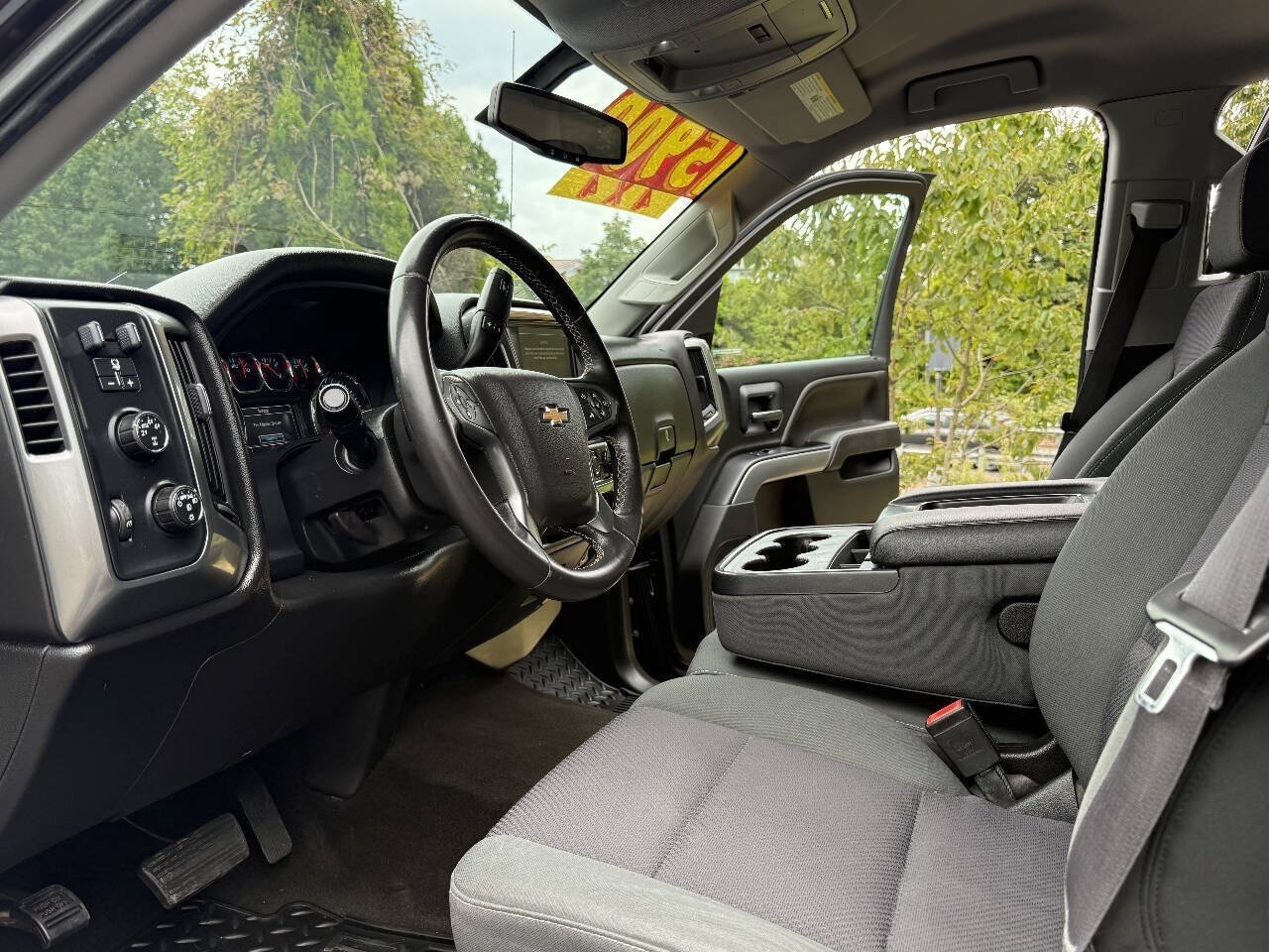 Used 2015 Chevrolet Silverado 1500 LT AWD/4WD image 7