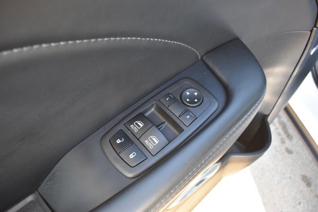 Used 2022 Dodge Challenger R/T w/ Plus Package image 12