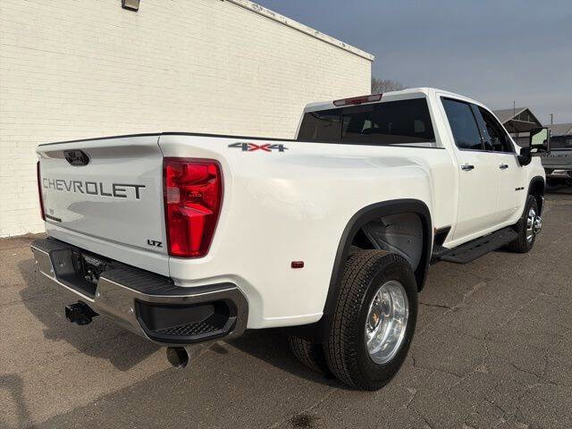 New 2026 Chevrolet Silverado 3500 LTZ w/ LTZ Convenience Package image 58