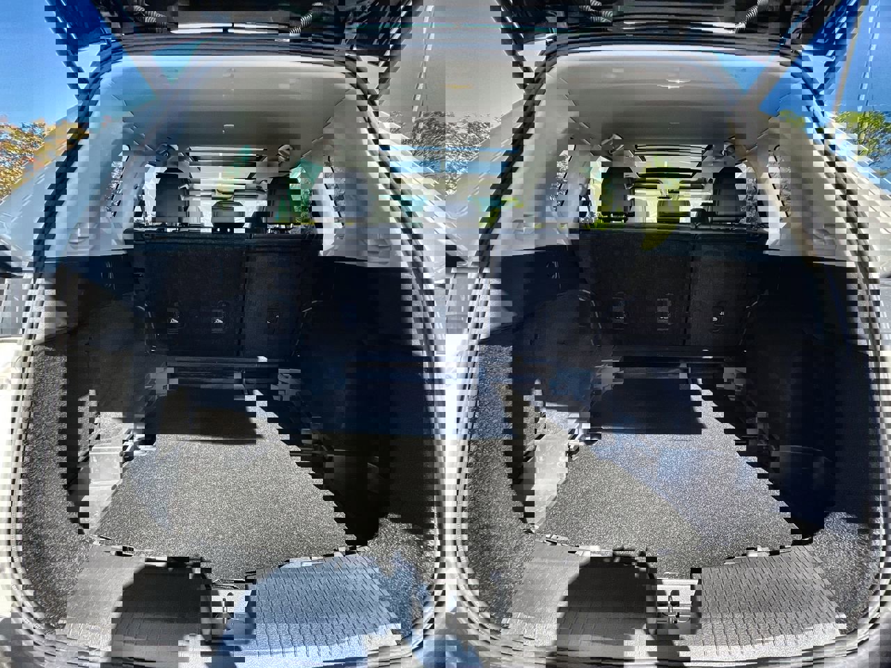 Used 2023 Nissan Rogue SL image 25