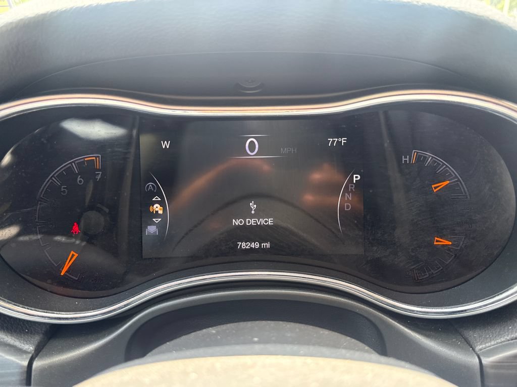 Used 2020 Jeep Grand Cherokee Limited w/ Premium Lighting Group RWD image 21