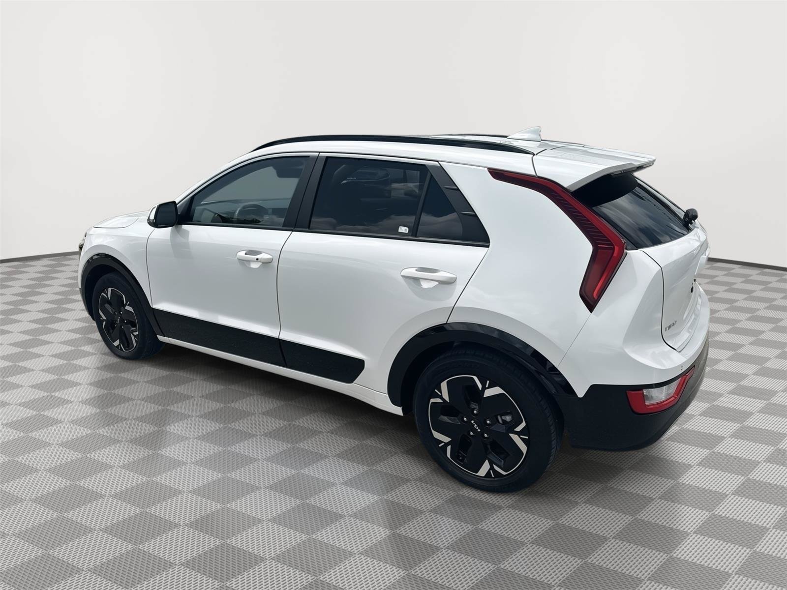 Used 2024 Kia Niro Wind FWD image 8