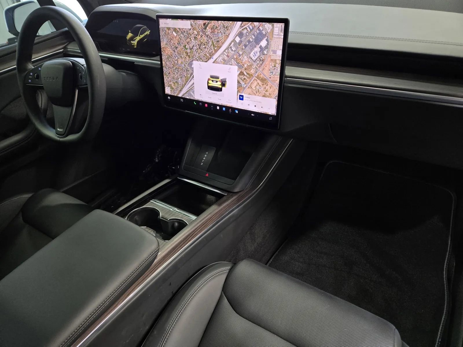 Used 2025 Tesla Model X AWD/4WD image 5