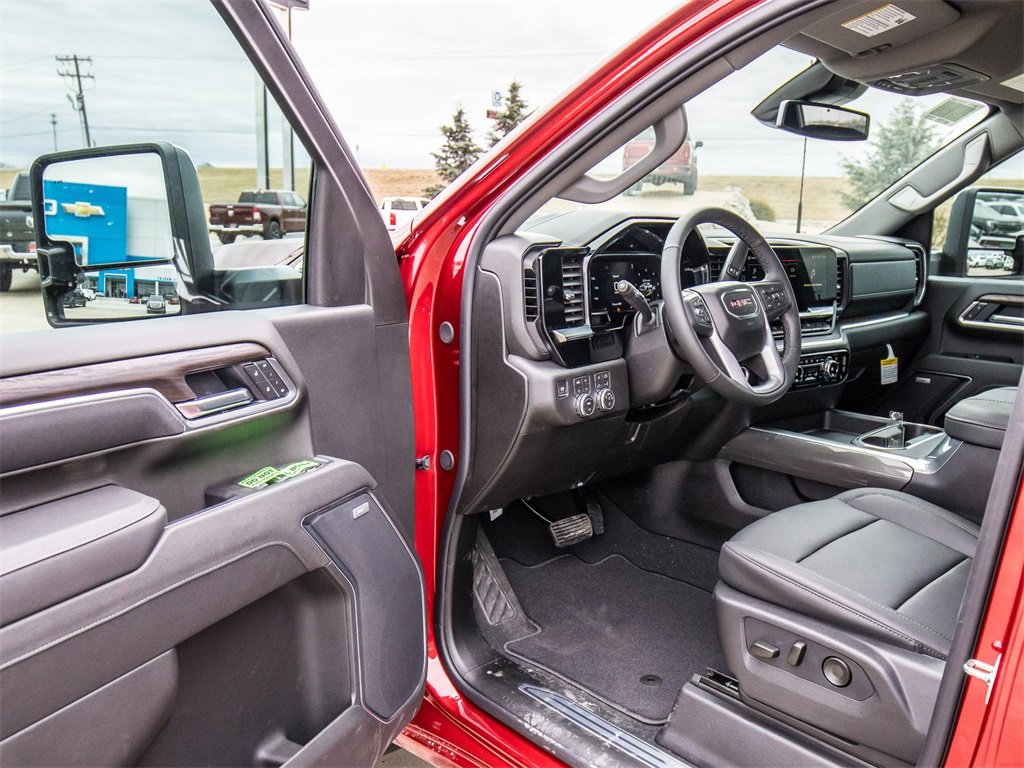 New 2026 GMC Sierra 3500 SLT w/ SLT Premium Package image 26