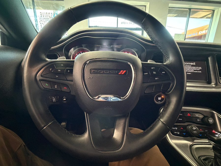Used 2018 Dodge Challenger SXT w/ Super Sport Group (SS/T) RWD image 32