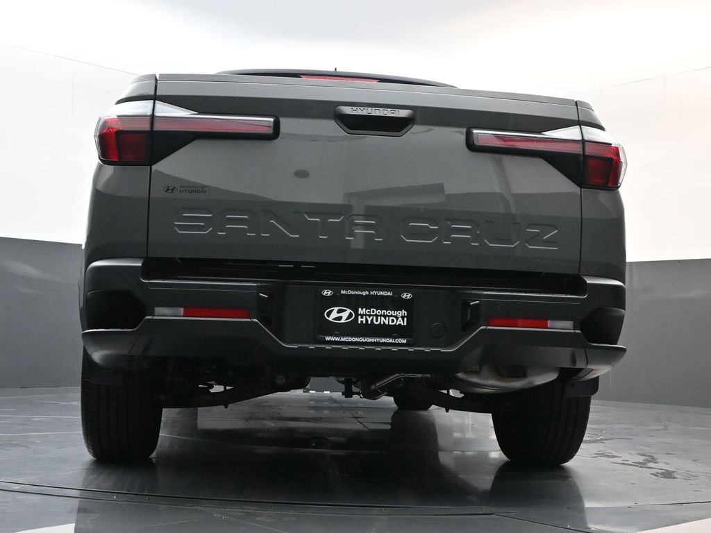 Used 2025 Hyundai Santa Cruz SE image 24