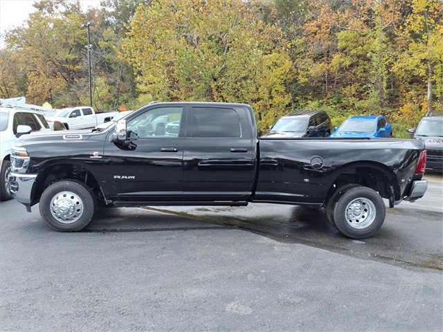 New 2026 RAM 3500 Laramie image 2