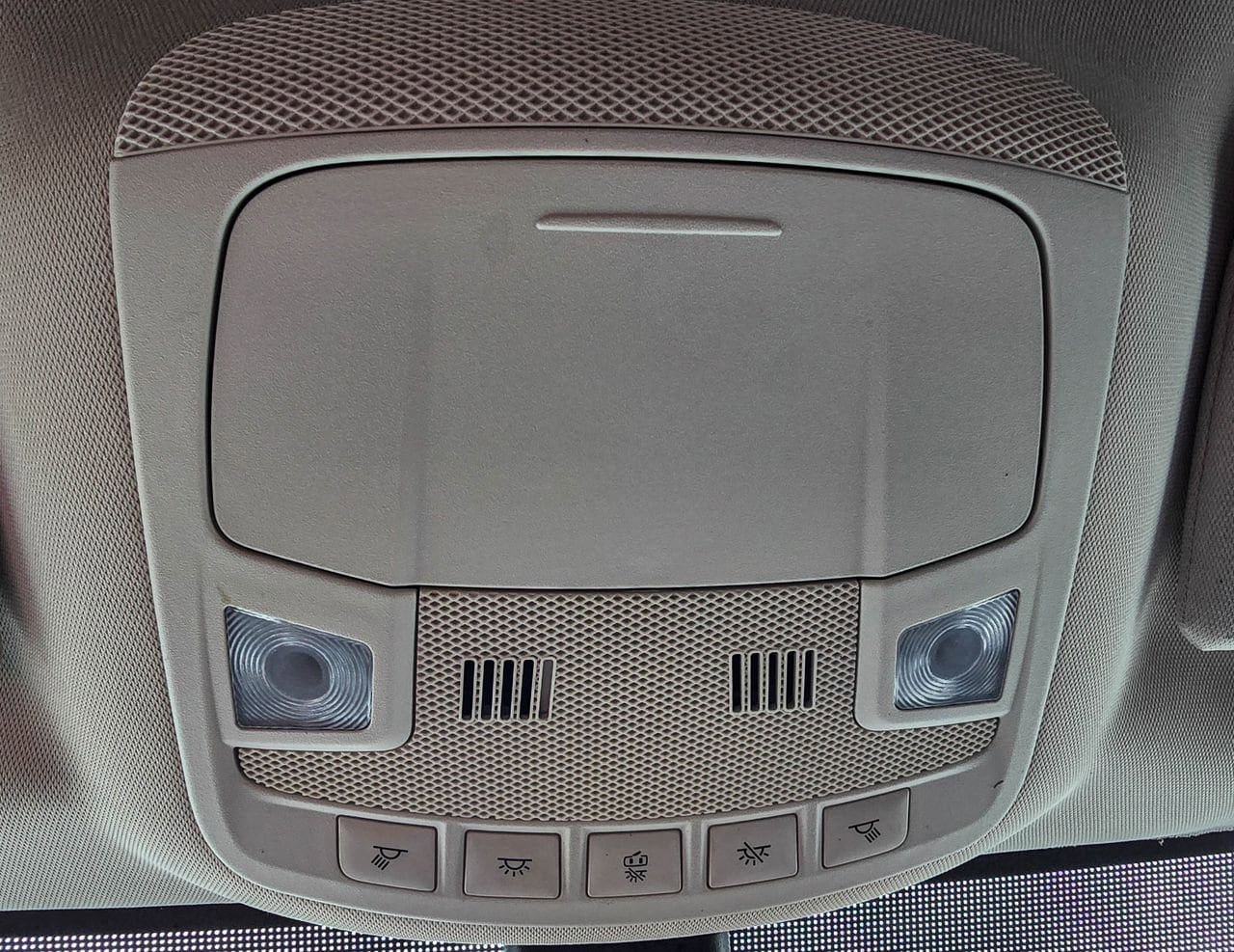 Used 2021 Ford Edge SE FWD image 29