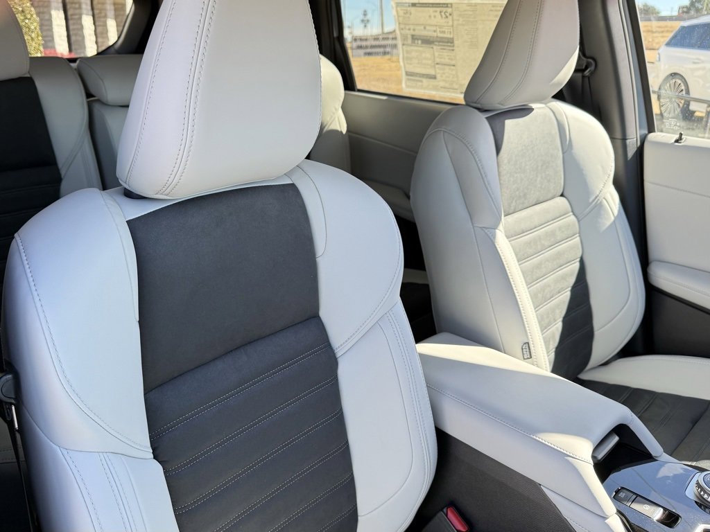 New 2026 Mitsubishi Outlander SE image 20