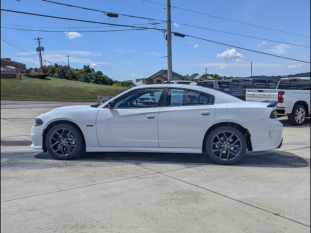 Used 2023 Dodge Charger R/T w/ Plus Group RWD image 9