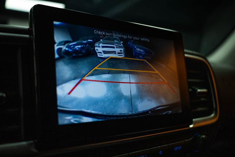 Used 2021 Hyundai Venue SEL image 18