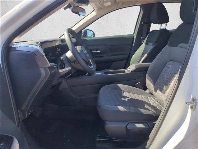 New 2026 Nissan Kicks SV w/ Illumination Package image 14